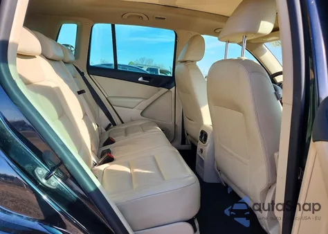 2010 Volkswagen Tiguan S из США, поврежденный, VIN WVGAV7AXXAW515639